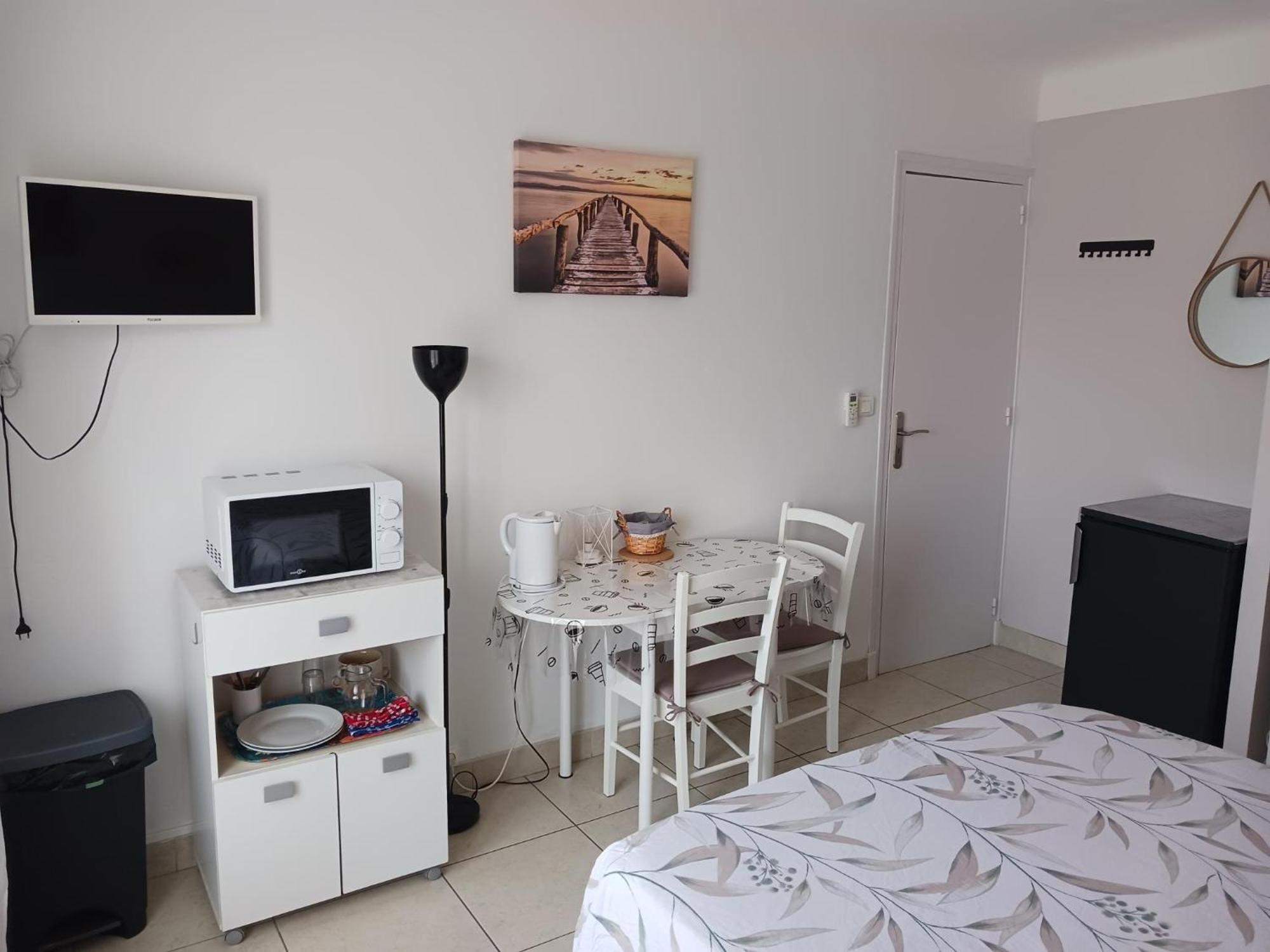 דירות פרפיניין Chambre Privee Climatisee Chez Particulier, Wifi מראה חיצוני תמונה